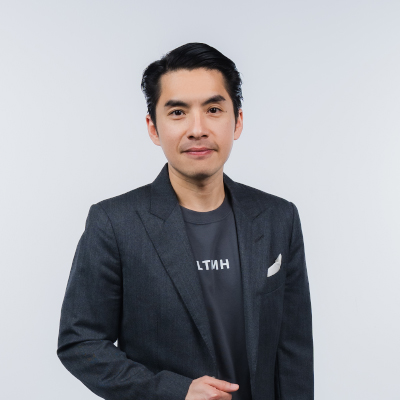 นายปรินทร์ โลจนะโกสินทร์